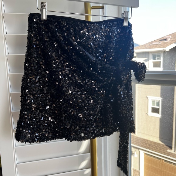 Lulus - Picture 11 of 13